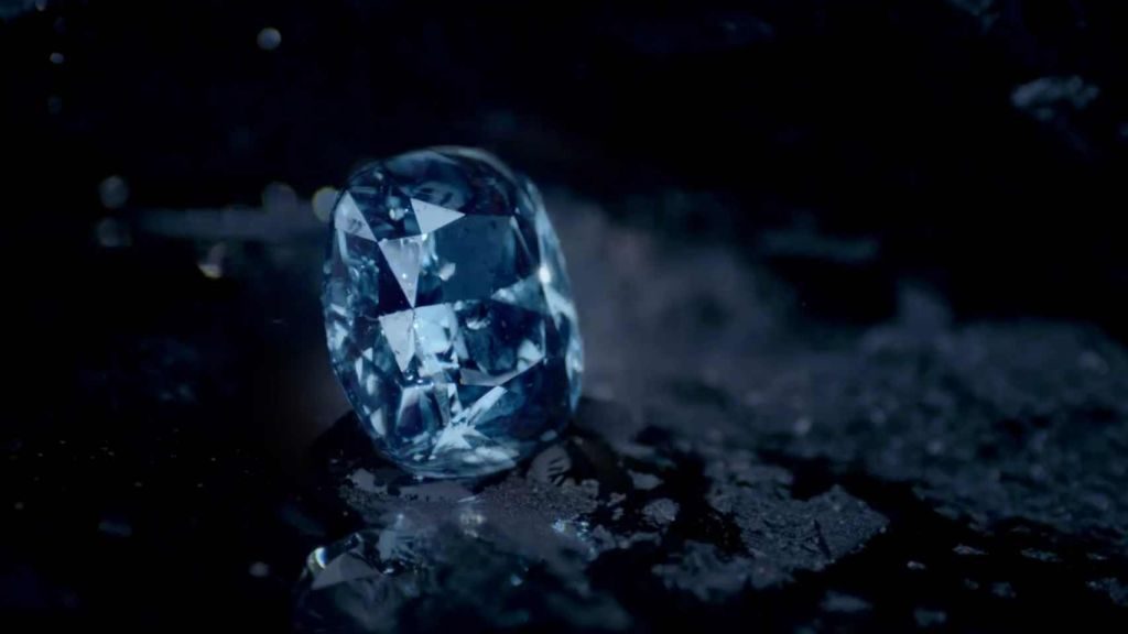 de-ce-diamantul-este-cel-mai-dur-material
