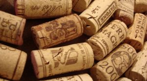 Dopul de plută, secretul celor mai fine vinuri şi şampanii - atuul portughez de 940 de milioane de euro