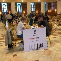 Super Chess Rapid la Palatul Parlamentului