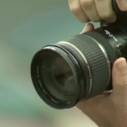 "Când privim fotografii, trăim în trecut. Când facem fotografii, trăim în viitor"