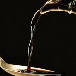 Secretele elixirului dietei mediteraneene - oţetul balsamic [VIDEO]