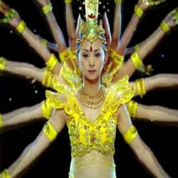 Dansul ameţitor al celor O Mie de Braţe [VIDEO]