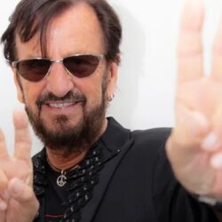 La Mulţi Ani, Ringo Starr!