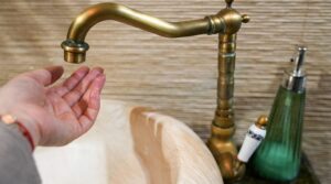 Fără apă potabilă, temporar, pentru mai mulți consumatori din Reșița