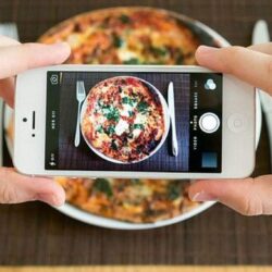 Mâncarea te face mai atrăgător online