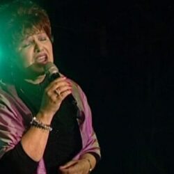 La Mulţi Ani, Aura Urziceanu!