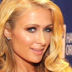 La Mulţi ani, Paris Whitney Hilton!