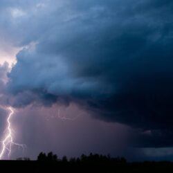 21 de județe sunt vizate de codul galben de vreme rea! Este vizat și județul Caraș-Severin. Vor fi ploi de peste 35 de l/mp, descărcări electrice și temperaturi scăzute
