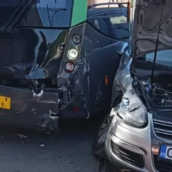 Încă un tramvai.... accidentat!