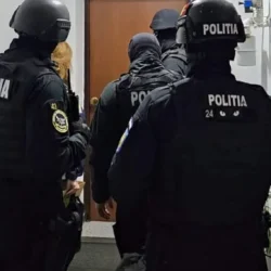 Arestări în urma unor percheziții