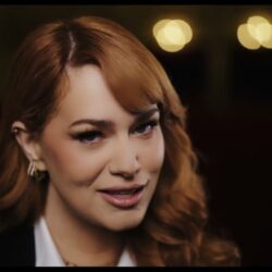 Feli a lansat "Mâinile", o piesă emoționantă, despre o iubire care rezistă și devine mai frumoasă în timp