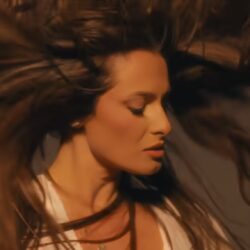 Raluka aduce în playlisturi "Același Aer", o piesă sensibilă de dragoste