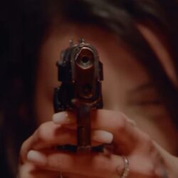 M.G.L. și Erika Isac dau frâu liber iubirii în noul videoclip "BACCARAT"