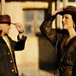 Cleopatra și Pavel Stratan au lansat videoclipul primei piese de pe albumul "Scena Vieții"