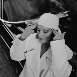 Minelli lansează "Mixed Feelings (Bonus Track Edition)", o ediție specială a noului său album, cu remixuri și colaborări internaționale