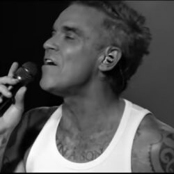 Robbie Williams a lansat videoclipul piesei "All My Life", extrasă de pe cel mai recent album al său, "BRITPOP"