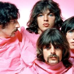 Pink Floyd a lansat un nou videoclip pentru piesa "Welcome to the Machine", parte din ediția aniversară de 50 de ani a albumului "Wish You Were Here"