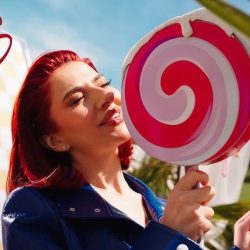 Lidia Buble știe că o piesă dansantă nu poate da greș la început de vară, așa că piesa "Numa' buna de iubit" vine la momentul oportun
