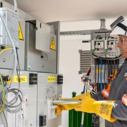 Rețele Electrice România începe lucrările de modernizare a infrastructurii de distribuție din zona Gărâna-Văliug-Trei Ape