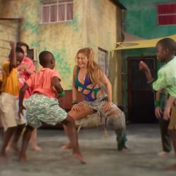 Shakira și Burna Boy creează cadrul ideal pentru festivitățile FIFA World Cup 2026 lansând videoclipul imnului oficial al Campionatului Mondial de Fotbal, "Dai Dai"