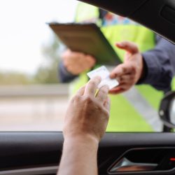 Cresc amenzile rutiere: Valoarea punctului-amendă crește la 216,25 lei!