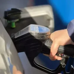 Motorina s-a scumpit! Urmează creșteri de prețuri în lanț!