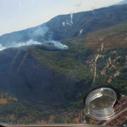 [VIDEO] Pompierii continuă intervențiile: focare active la Măru și Rusca Montană, monitorizare la Lindenfeld și Domogled!