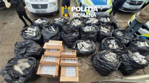 [VIDEO ]„Tun” cu țigări pe DN6: 436.000 de țigarete, ascunse într-un compartiment secret