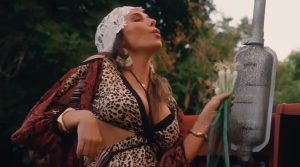 Anna Lesko explorează feminitatea în toate formele ei odată cu lansarea piesei "Matrioska ta"