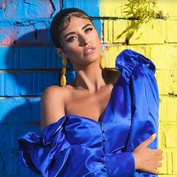 La Mulţi Ani, Antonia!