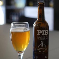 Danezii a lansat pe piaţă o bere produsă cu urină reciclată