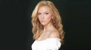La mulţi ani, Adela Popescu!