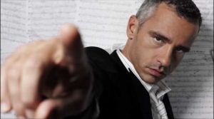 La mulţi ani, Eros Luciano Walter Ramazzotti!